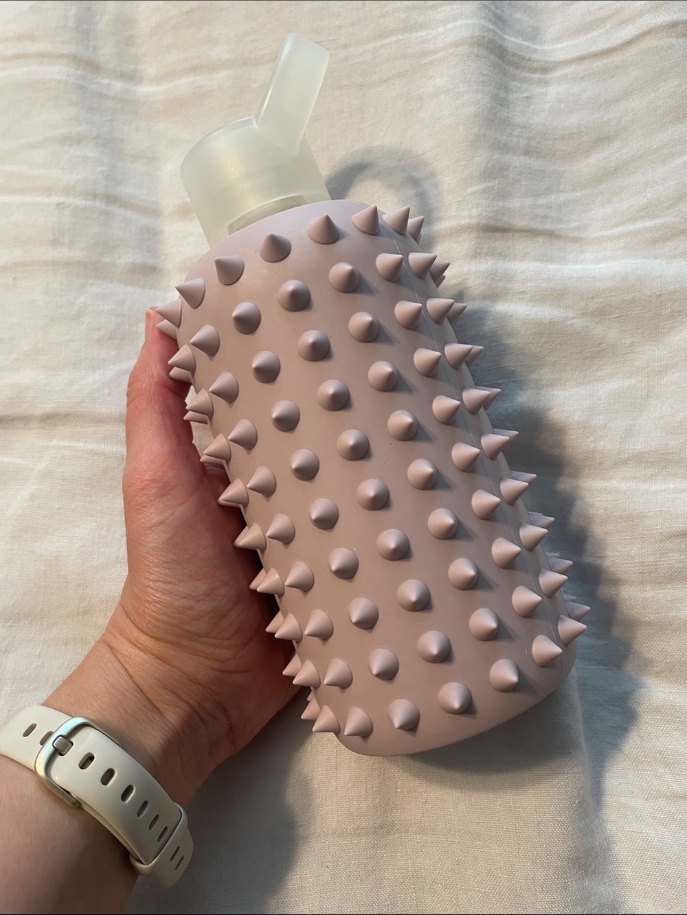 bkr Little Bottle 500mL with Spiked Silicone Sleeve in Dusty Mauve